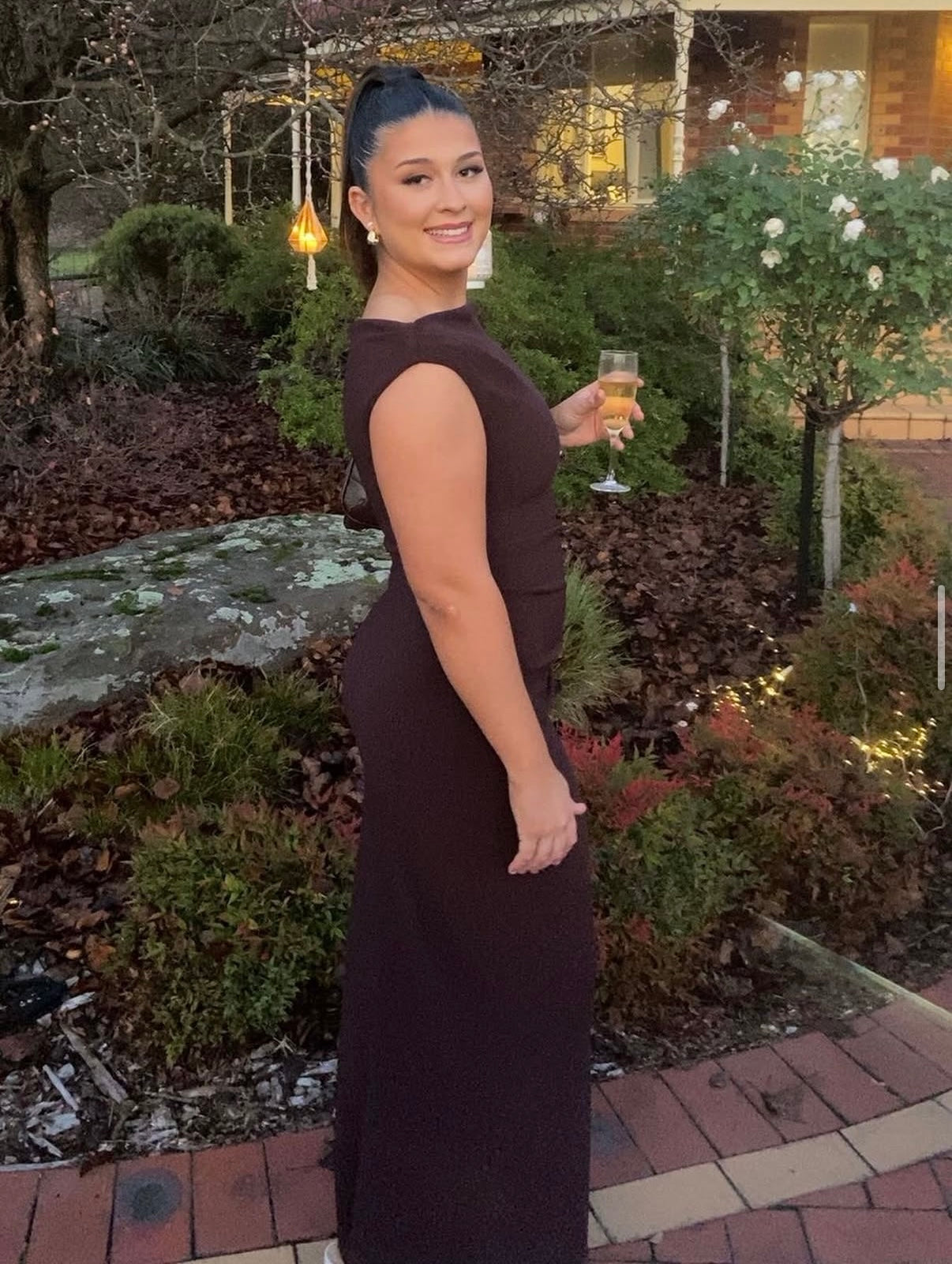 Leora Maxi